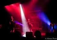 23.03.2011 Umsonst und Drinnen mit Toys get lost und Gomukhasana