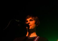 23.03.2011 Umsonst und Drinnen mit Toys get lost und Gomukhasana