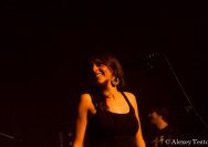 23.03.2011 Umsonst und Drinnen mit Toys get lost und Gomukhasana