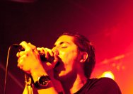 23.03.2011 Umsonst und Drinnen mit Toys get lost und Gomukhasana