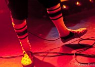 23.03.2011 Umsonst und Drinnen mit Toys get lost und Gomukhasana