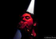23.03.2011 Umsonst und Drinnen mit Toys get lost und Gomukhasana