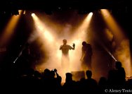 23.03.2011 Umsonst und Drinnen mit Toys get lost und Gomukhasana