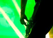23.03.2011 Umsonst und Drinnen mit Toys get lost und Gomukhasana