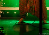 23.03.2011 Umsonst und Drinnen mit Toys get lost und Gomukhasana