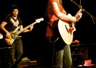 08.02.2012 Umsonst und Drinnen mit Beppe Jones und Karin Rabhansl