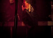 18.01.2012 Umsonst und Drinnen mit Phil and the gogo girls from hell und General Riot