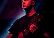 18.01.2012 Umsonst und Drinnen mit Phil and the gogo girls from hell und General Riot