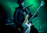 18.01.2012 Umsonst und Drinnen mit Phil and the gogo girls from hell und General Riot