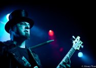 18.01.2012 Umsonst und Drinnen mit Phil and the gogo girls from hell und General Riot