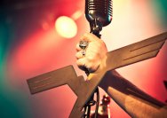 18.01.2012 Umsonst und Drinnen mit Phil and the gogo girls from hell und General Riot