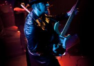 18.01.2012 Umsonst und Drinnen mit Phil and the gogo girls from hell und General Riot