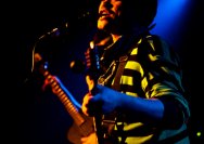 18.01.2012 Umsonst und Drinnen mit Phil and the gogo girls from hell und General Riot