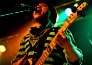 18.01.2012 Umsonst und Drinnen mit Phil and the gogo girls from hell und General Riot