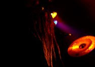 18.01.2012 Umsonst und Drinnen mit Phil and the gogo girls from hell und General Riot
