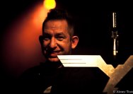 18.01.2012 Umsonst und Drinnen mit Phil and the gogo girls from hell und General Riot