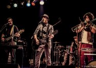 23.01.2013 Umsonst und Drinnen mit Kellerhelden und Beppe Jones