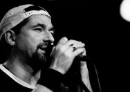 10.12.2014  Umsonst und Drinnen mit The Noisy Gatecrashers und Frog Shock