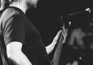 10.12.2014  Umsonst und Drinnen mit The Noisy Gatecrashers und Frog Shock