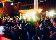 17.12.2014 Umsonst und Drinnen mit Ramonas und Oysterfight