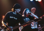 17.12.2014 Umsonst und Drinnen mit Ramonas und Oysterfight