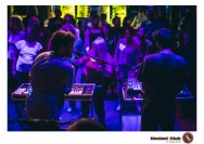 05.04.2019 Umsonst und Drinnen - Francis Jones, First Breath After Coma