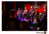 10.04.2019 Umsonst und Drinnen - Major, Dirty Dogs